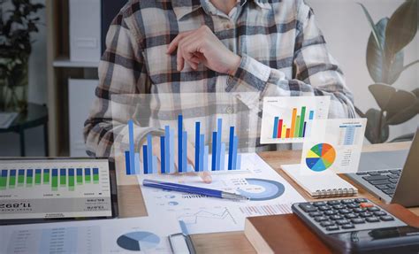 Top 12 Net 60 Accounts for New Businesses: Build Your Business Credit.